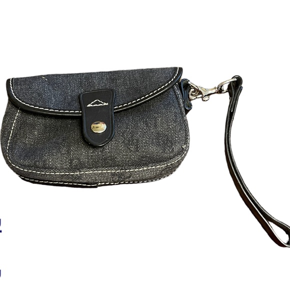 Dooney & Bourke Wristlet Purse - Picture 1 of 1